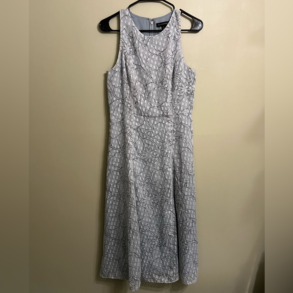 Banana Republic Blue, Gold, Black Floral Outline Sheath Knee Length Dress sz 6